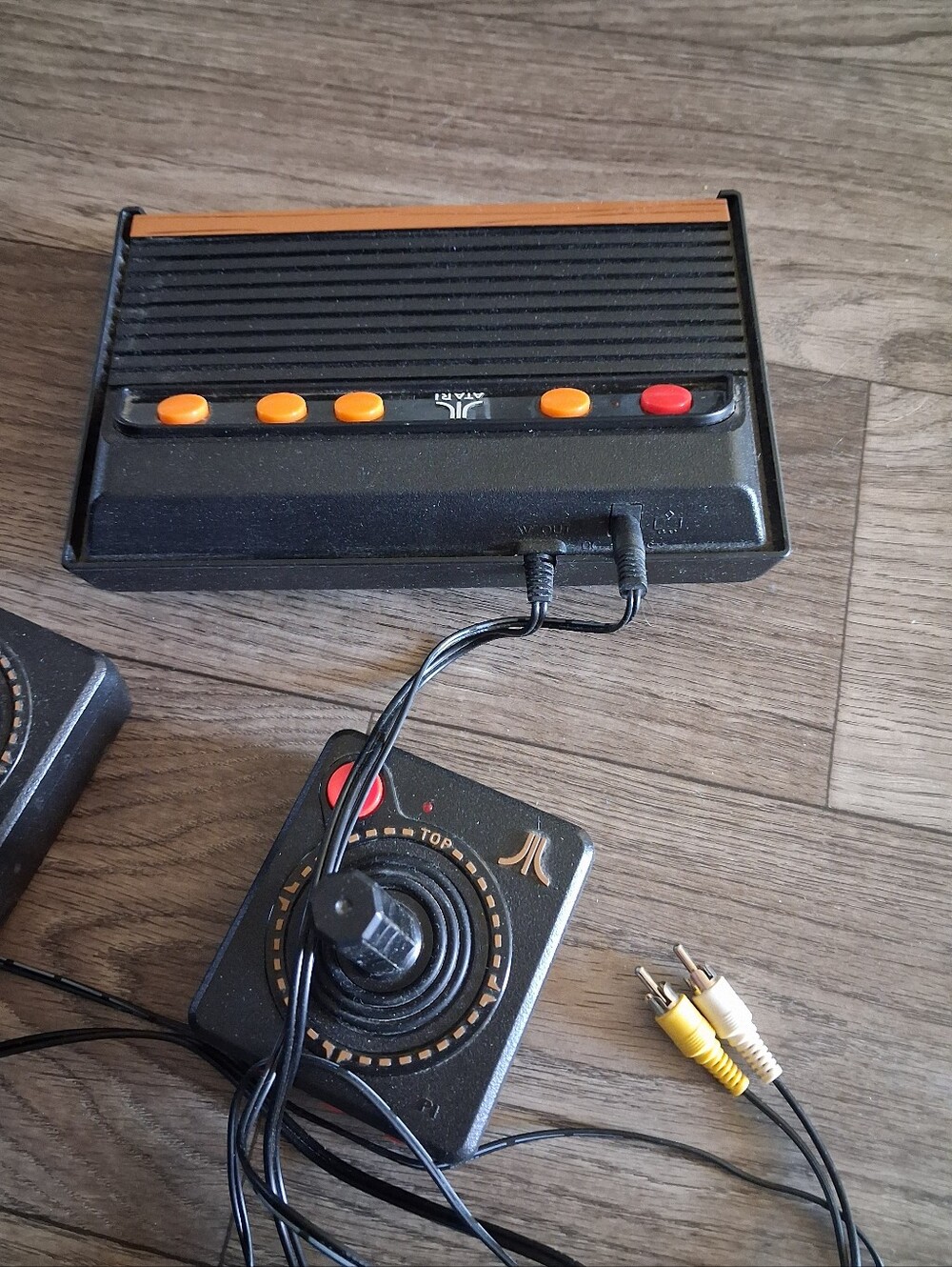 Atari Flashback 5 Console - Picture 6 of 7